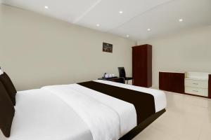 Super Townhouse Chakan MIDC Pune Formerly Renuka Executive