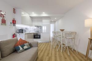 Beach House In Sesimbra