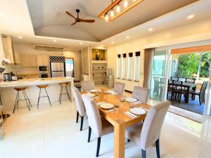 Spacious Authentic Thai-Style Pool Villa Rawai