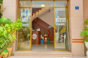 Kim Tuyến Hostel - Only accept Vietnamese customers