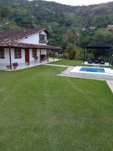 FINCA LA MIEL en Barbosa Antioquia