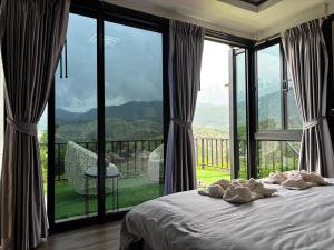 Cooper House Cafe And Farms