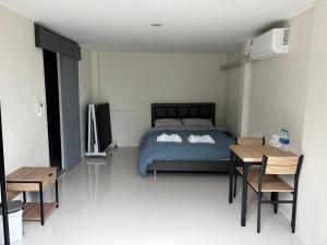 Cooper House Cafe And Farms