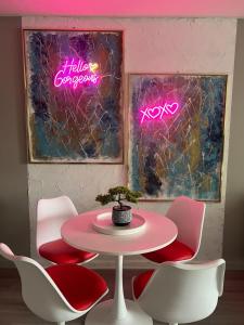 Stylish 1BR Modern Apt in Brickell - Free Parking