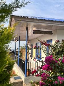 Blue Boheme private cottage landing site