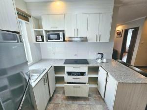 La Grande Residence 1BR Corner unit Phase 2-710