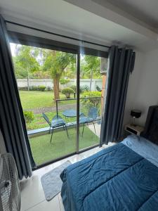 Laguna beach resort 2 by Lita