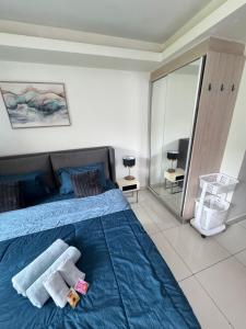 Laguna beach resort 2 by Lita