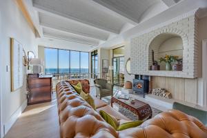 HOME-LYNN, Bloubergstrand