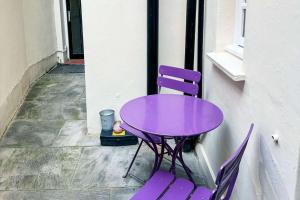 Apt - Sleeps 3 - Patio - Sloane Square Close