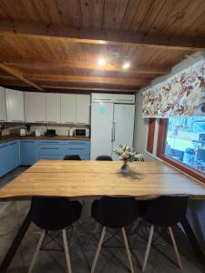 Aurora Haven- Järvenrantamökki, oma sauna ja rauha