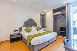 Hotel Mayur C R Park - Greater Kailash New Delhi