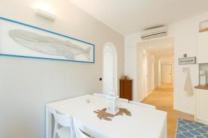 WELCOME RIVIERA- MobyDick- UN MERAVIGLIOSO APPARTAMENTO CENTRALE- WI FI- SPAZIOSO E SOLEGGIATO