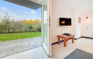 1 Bedroom Nice Apartment In De Panne