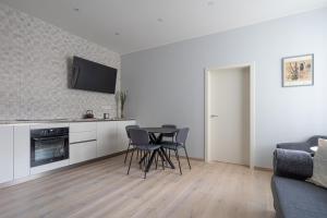 Quiet Apartment - 2 Separate BRs - By Innorental