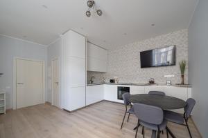 Quiet Apartment - 2 Separate BRs - By Innorental
