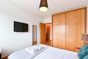 Prelada Apartment With Garage 2 rooms by Su e Luís