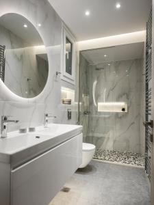 Petite Palace Apartment by Konnect, Old Corfu Town