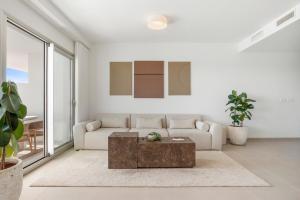 Oceana Gardens 3BR Panoramic View