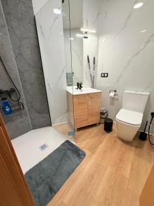 TABLERO 101, coqueto y moderno estudio