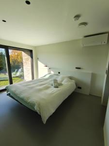 Modern spatious house near Bruges