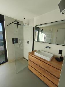 Modern spatious house near Bruges