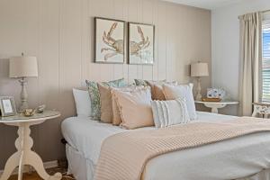 Stay at The Blue Pearl Chill Coastal Vibes