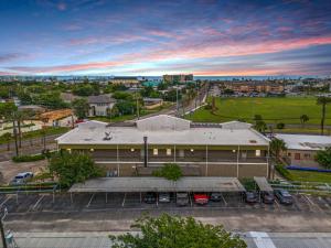 Hidden Retreat E – Tucked-Away Gem