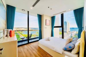 Halong Cozy Stay - Sea View Apartment