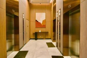 Halong Cozy Stay - Sea View Apartment