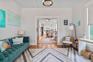 Cardinal Retreat Your Coastal Relaxation Haven