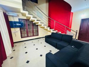 Texas 5 BHK Villa for 20 pax Near Trivandrum airport ENJAKAL