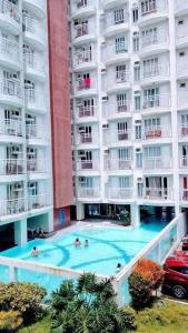 Tagaytay Condo Staycation- Taal-view with balcony