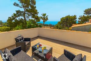 Villa Alamito by Abahana Villas