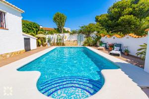 Villa Alamito by Abahana Villas