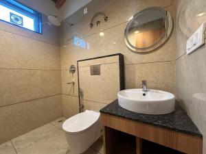 Angel Pink Resort With A River Access - Mukhteshwar