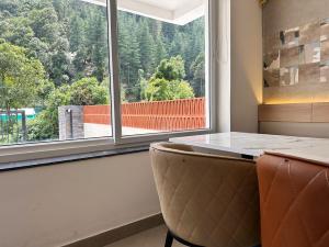 Angel Pink Resort With A River Access - Mukhteshwar