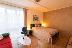 Double-tree apartment by A&M