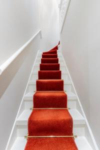 Three bedroom Duplex flat in Sloane Square w communal garden