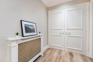 Three bedroom Duplex flat in Sloane Square w communal garden