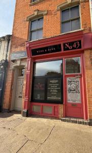 One bedroom loft apartment central Worcester