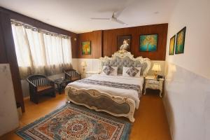 Queen Hill Hotel & Resort Luxury Stay