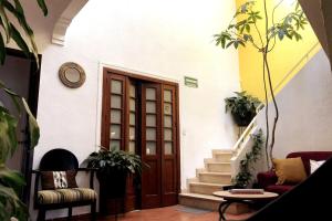 Casa María Elena - 6 Bedrooms, 7 Bathrooms & Patio