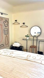 Cosy Studio Steps From Beach