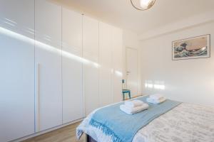 Cosmopolitan Green House Milano - Modern Eco Home