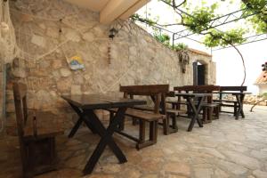 Apartments with parking space Ivan Dolac, Hvar - 10434