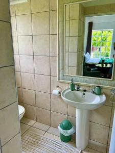 Cozy Cottage in idyllic greenery