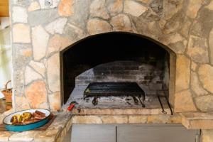 Apartments by the sea Mavarstica, Ciovo - 20161