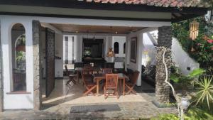 Adams homestay