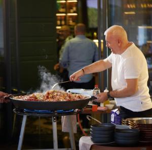 Central Address - The Golden Nest - Palace of Parliament Area